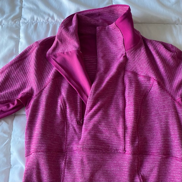 Lululemon Mini Check Pique Raspberry Base Runner Half Zip Jacket - Picture 8 of 12